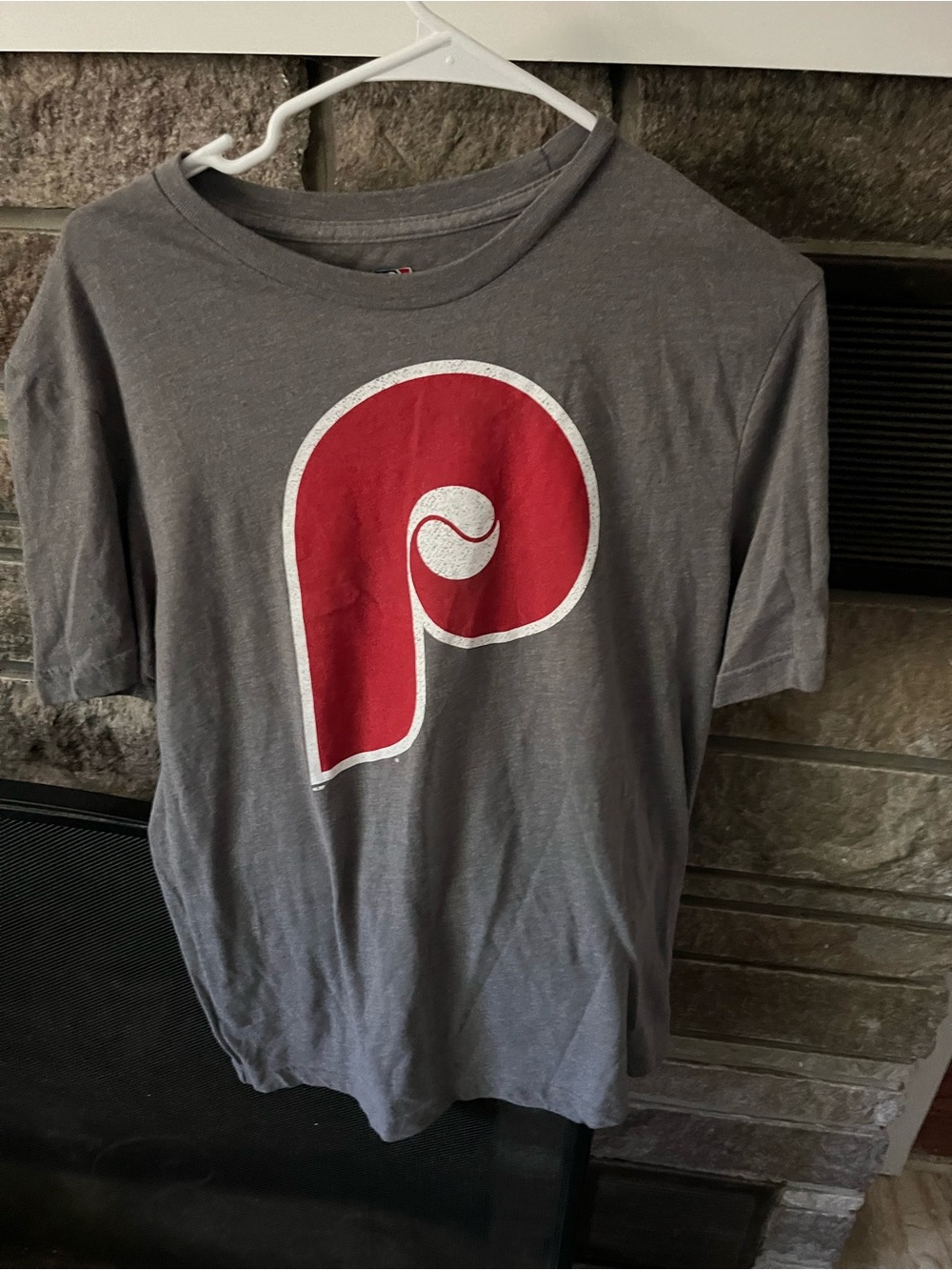 Phillies Gray Tee with Bold Red 'P' Graphic